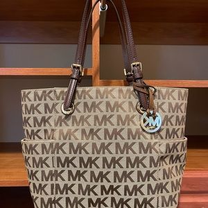Michael Kors Logo bag